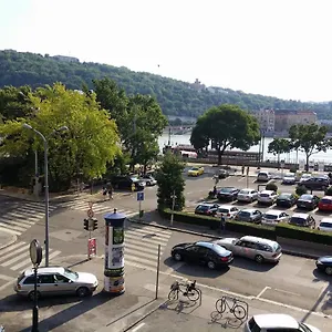https://vip-apartments-in-budapest.inbudapesthotels.com